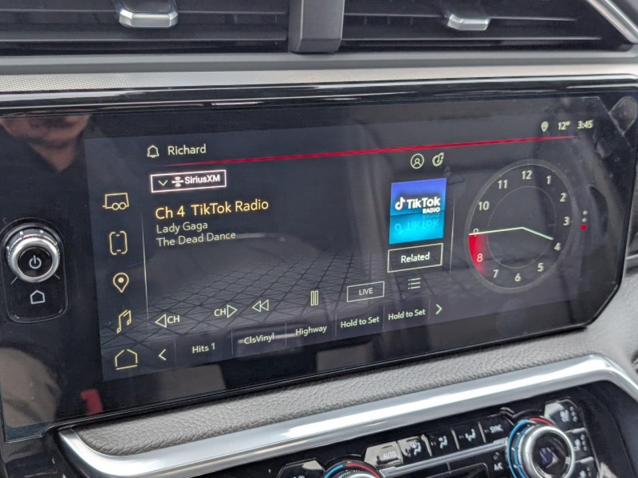 2023 GMC Sierra 1500 Denali Ultimate  **RESERVE PKG - $5,290 UPGRADE** Photo