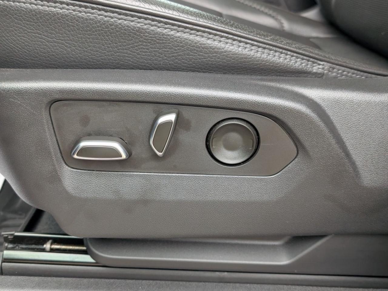 2023 GMC Sierra 1500 Denali Ultimate  **RESERVE PKG - $5,290 UPGRADE** Photo