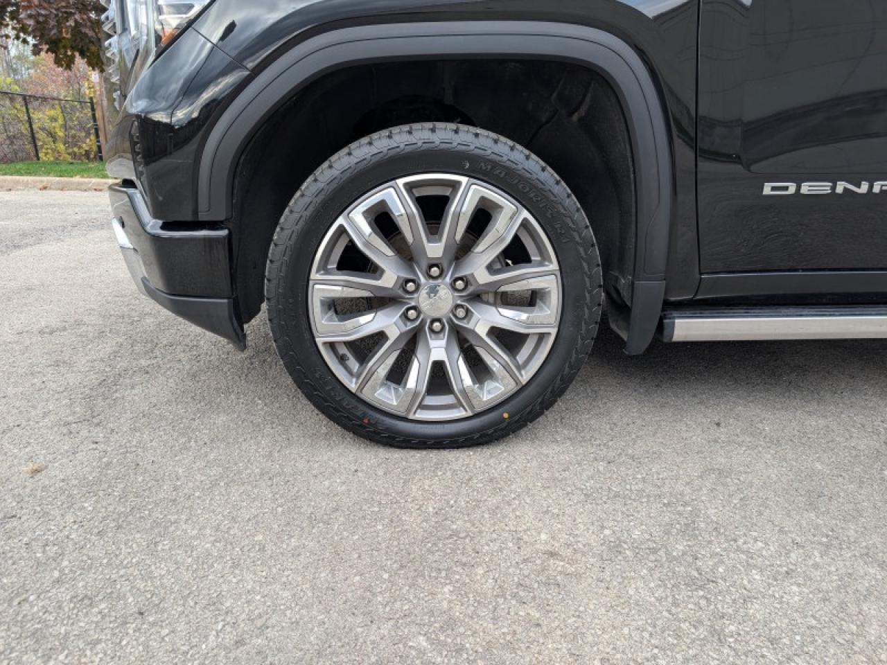 2023 GMC Sierra 1500 Denali Ultimate  **RESERVE PKG - $5,290 UPGRADE** Photo