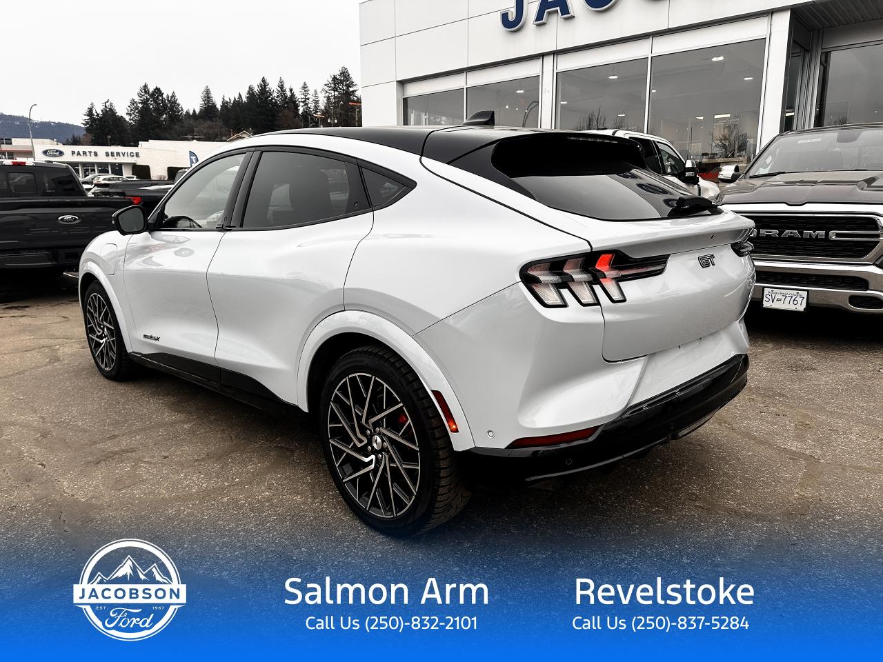 2022 Ford Mustang Mach-E GT Performance Edition Photo2