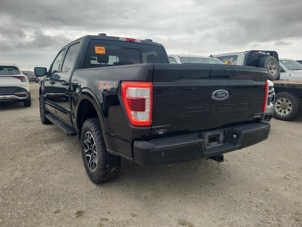 2021 Ford F-150 Lariat Photo2