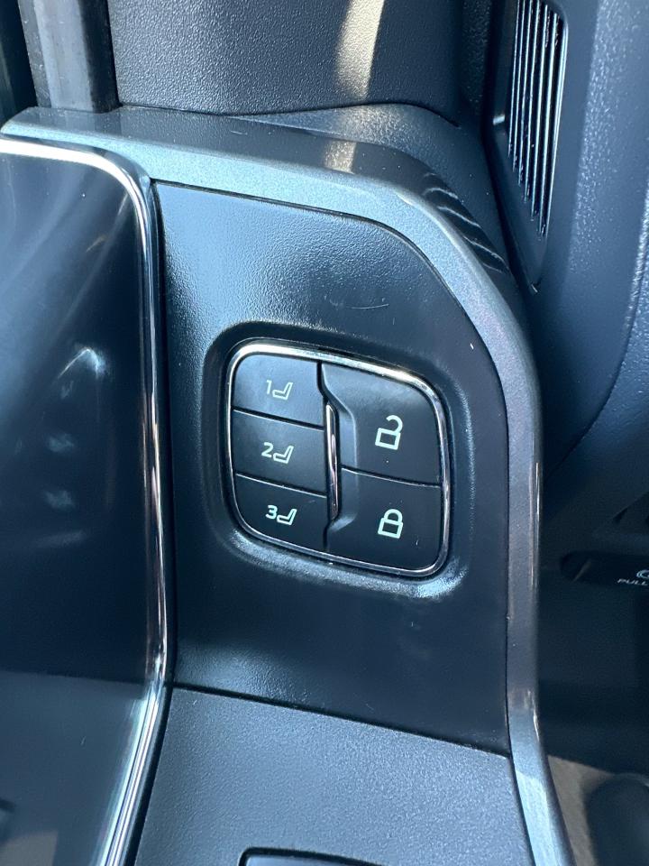2022 Ford F-150 Lariat Photo5
