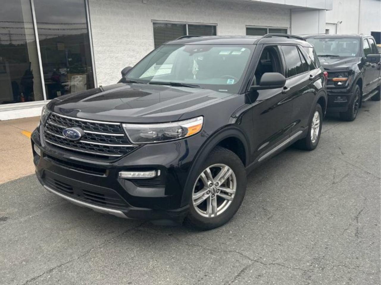 Used 2020 Ford Explorer XLT 4WD | Leather | Nav | Adaptive Cruise Control | Heated Seats & Steering | Rear Camera & More ! for sale in Guelph, ON