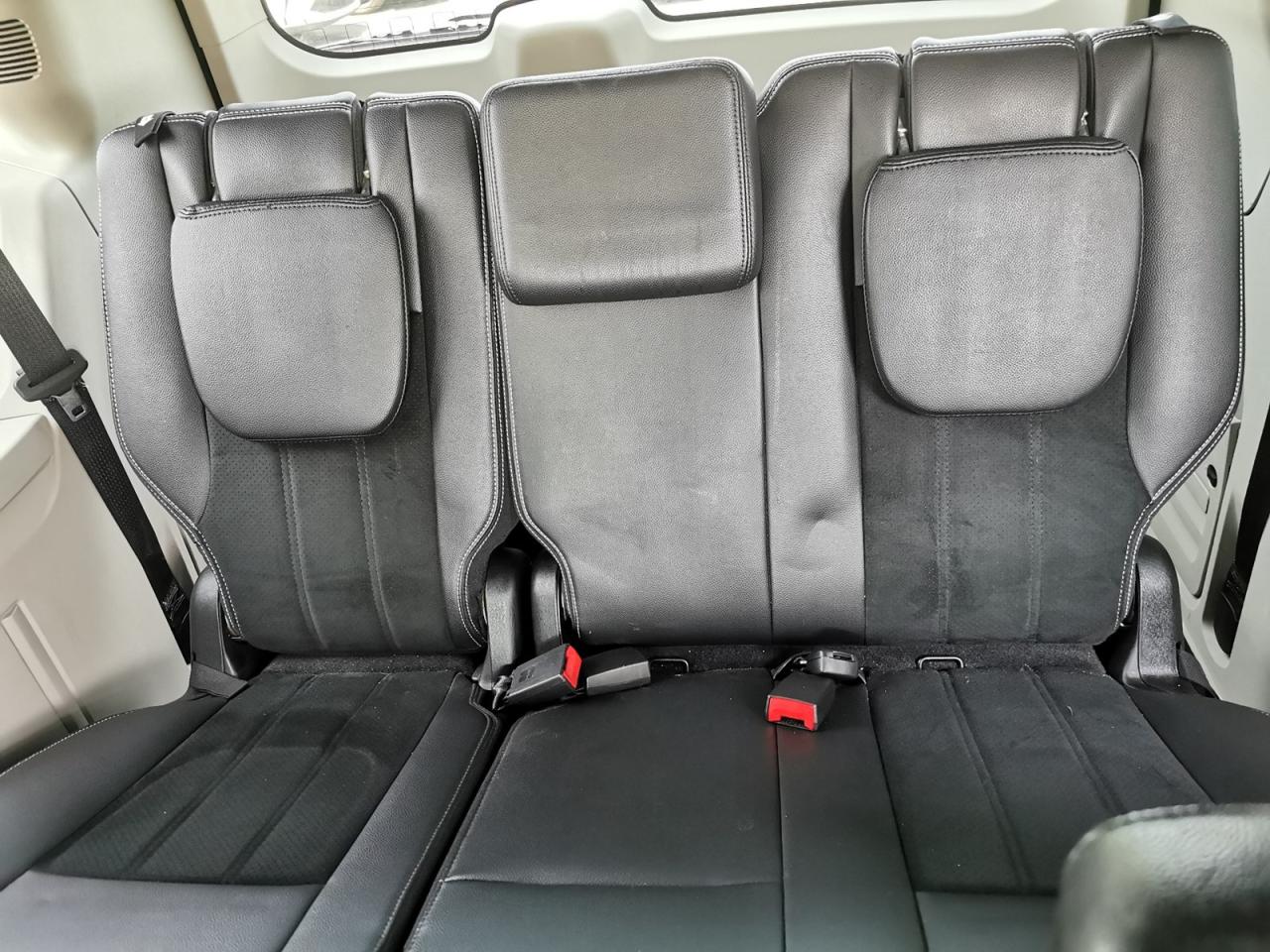 2017 Dodge Grand Caravan SE - Photo #18