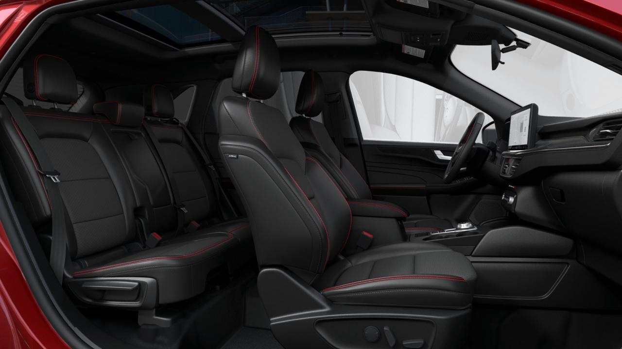 2025 Ford Escape ST-Line Select Photo3