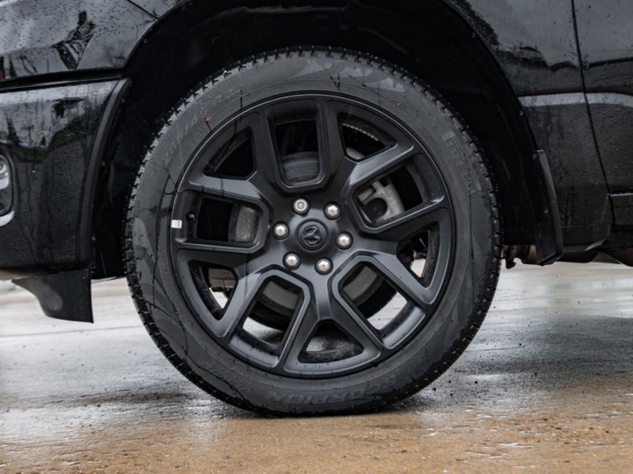 2025 RAM 1500 SPORT Photo