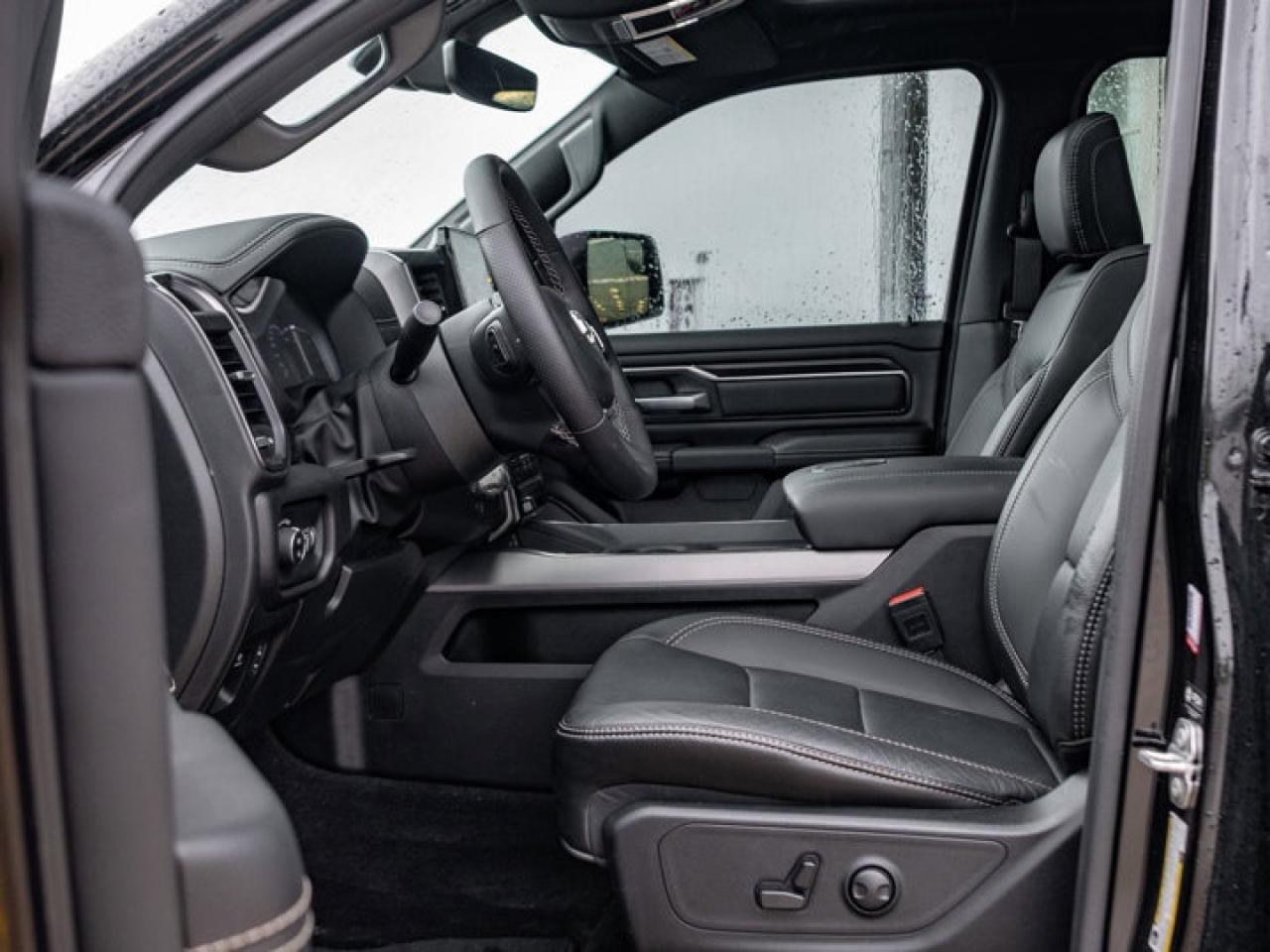 2025 RAM 1500 SPORT Photo