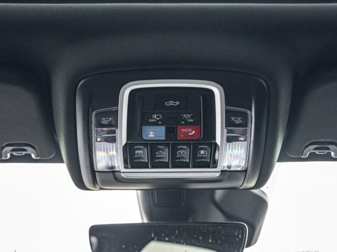 2025 RAM 1500 SPORT Photo