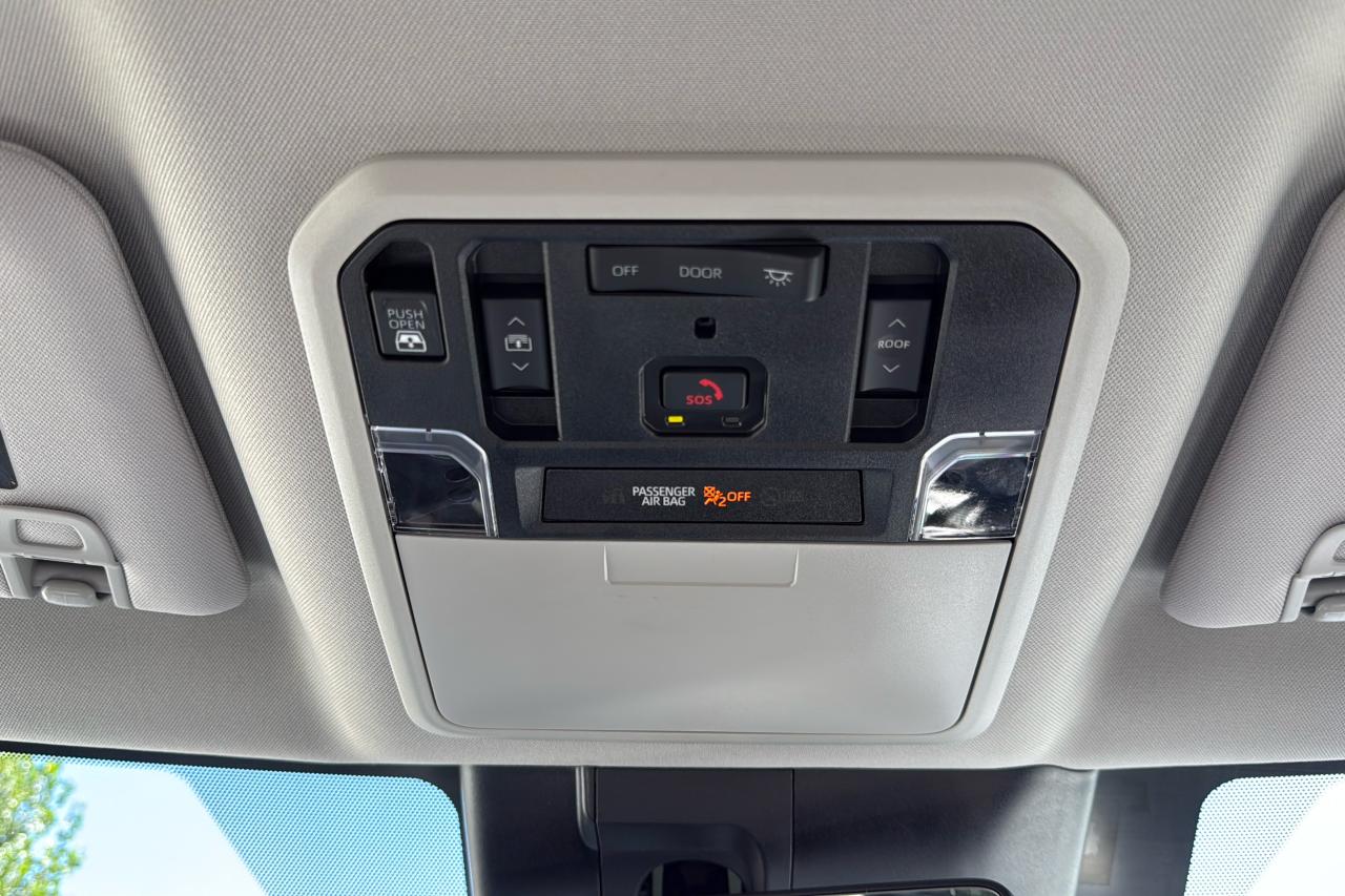 2023 Toyota Tundra Limited  Photo