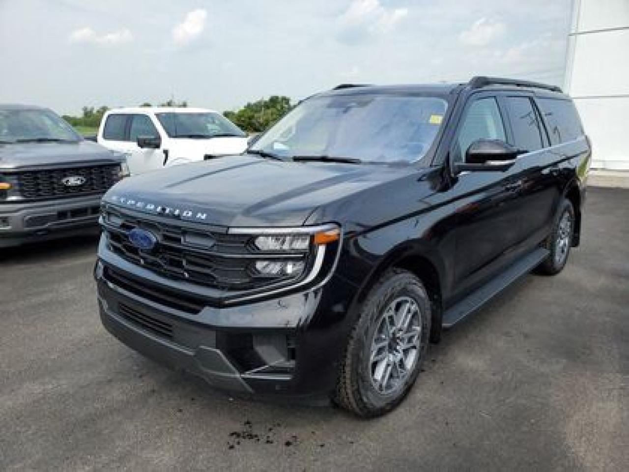 New 2025 Ford Expedition ACTIVE MAX 4X4 for sale in Moose Jaw, SK