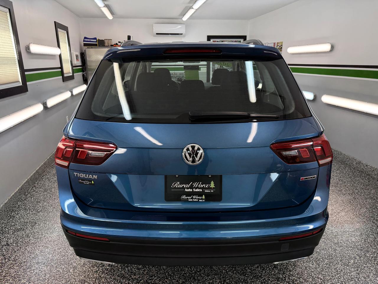 2020 Volkswagen Tiguan Trendline - Photo #5