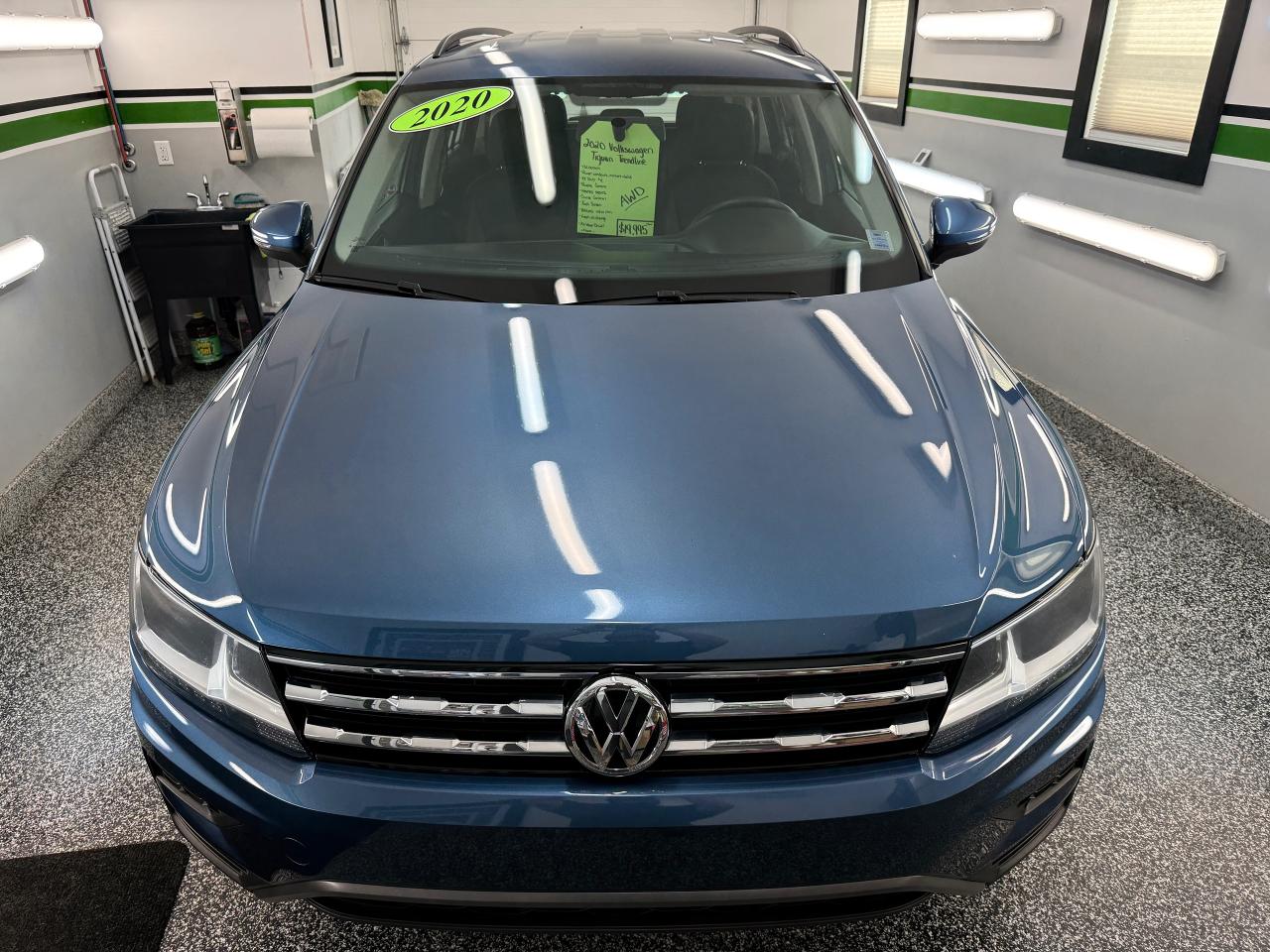 2020 Volkswagen Tiguan Trendline - Photo #2
