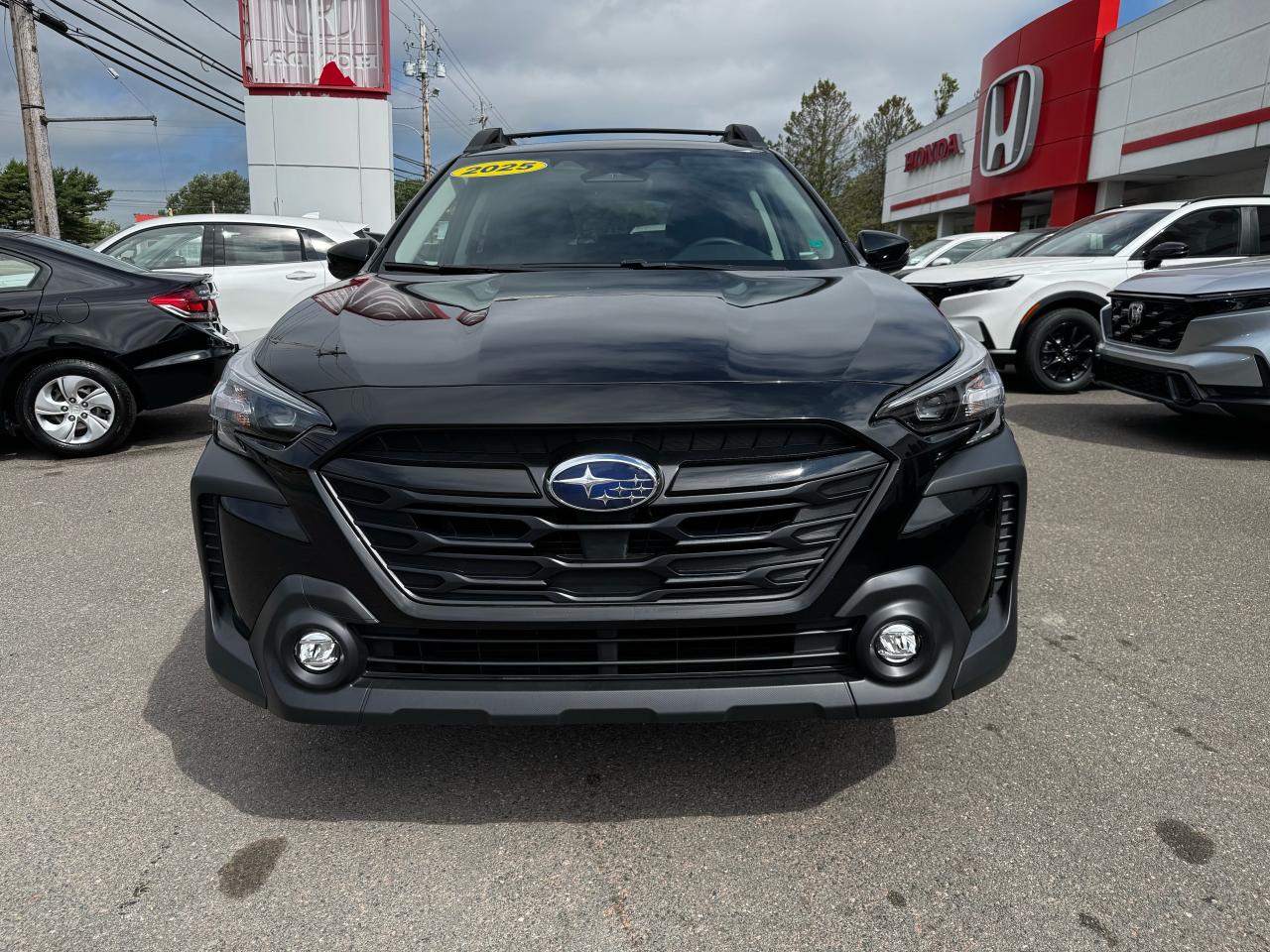 2025 Subaru Outback ONYX Photo2