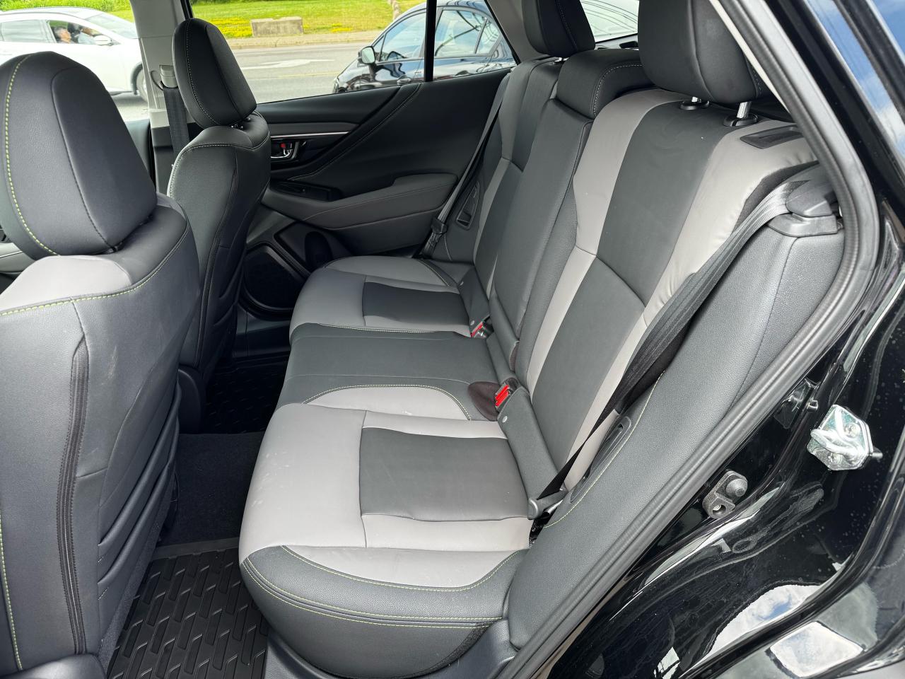 2025 Subaru Outback ONYX Photo