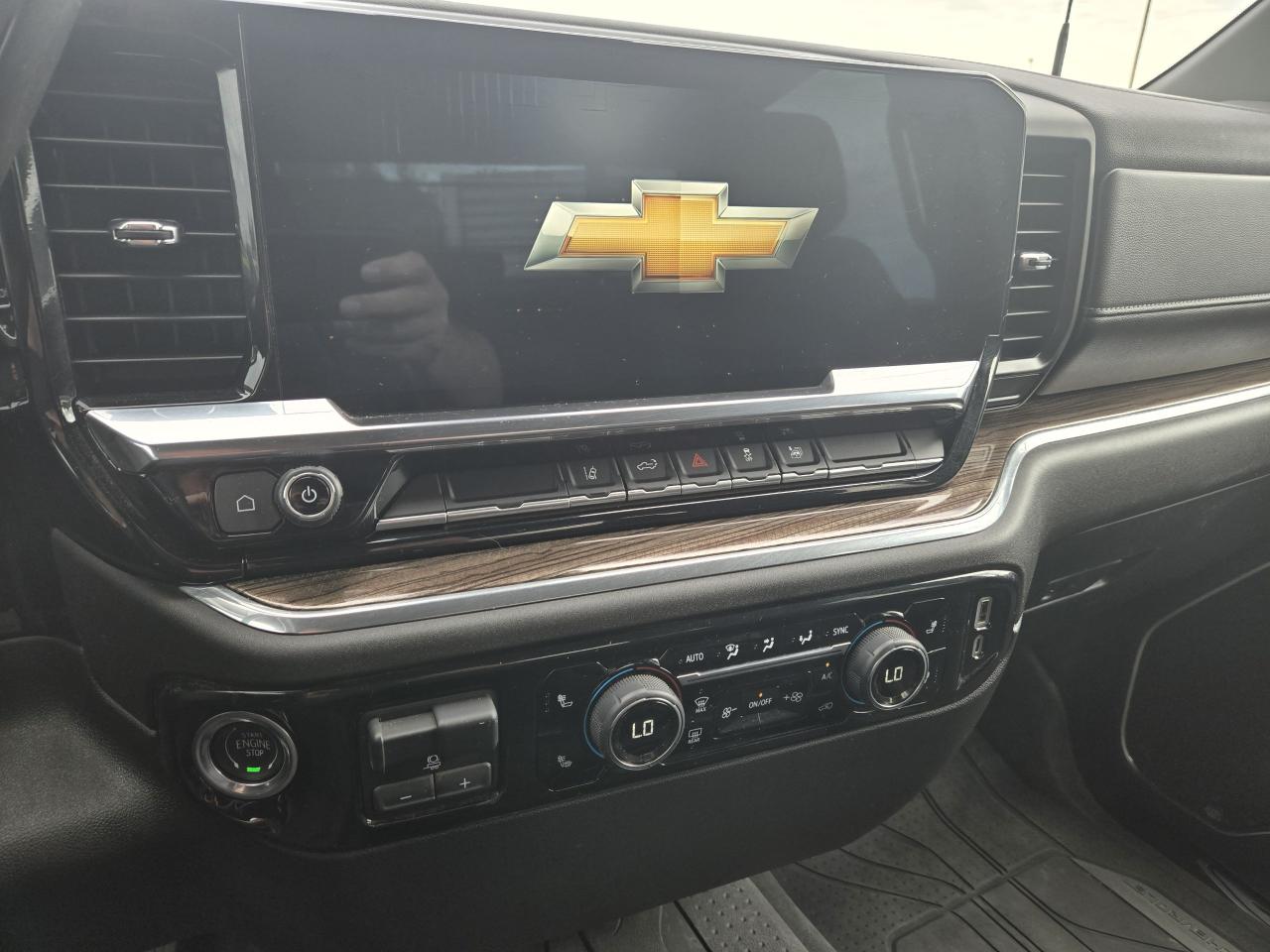 2024 Chevrolet Silverado 2500 LT - Photo #11