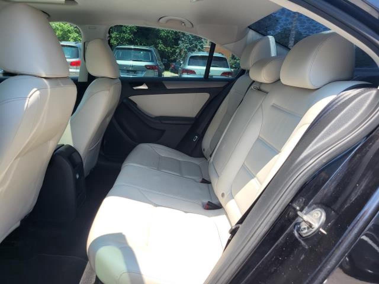 2015 Volkswagen Jetta HIGHLINE Photo14