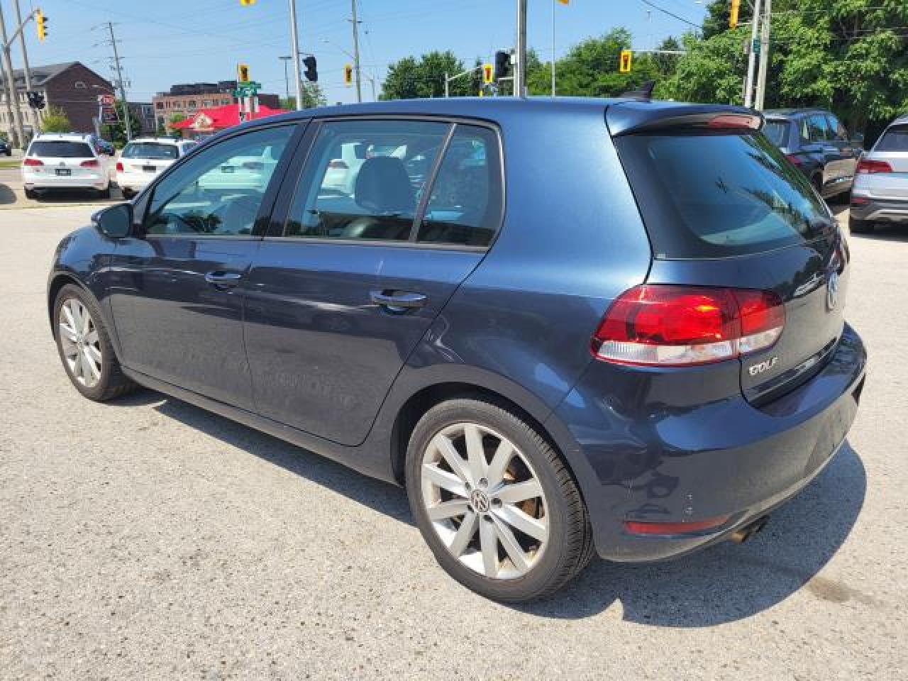 2012 Volkswagen Golf Highline Photo5