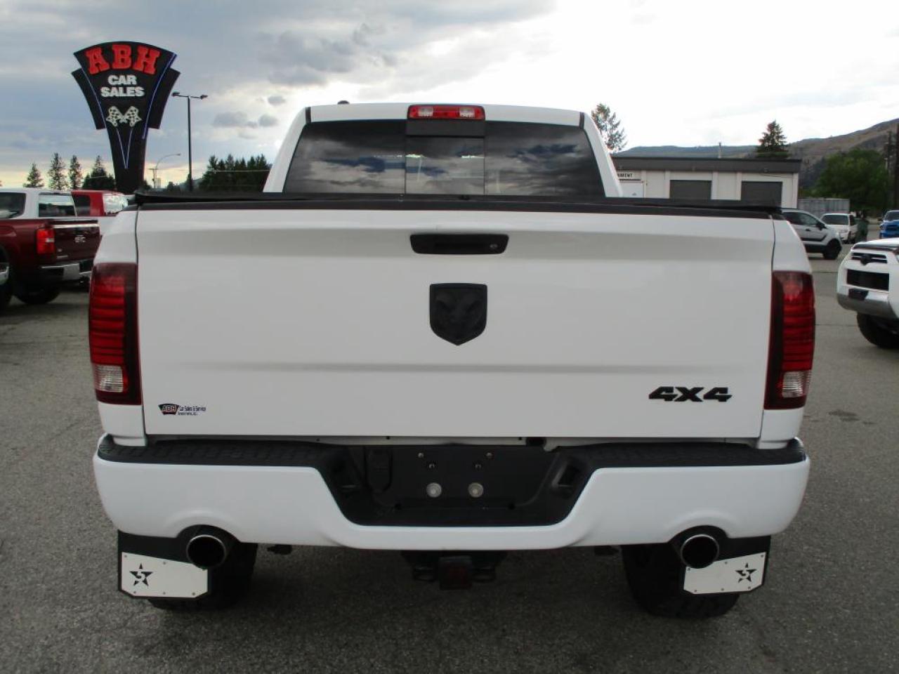 2017 RAM 1500 SPORT CREW CAB 4X4 Photo7