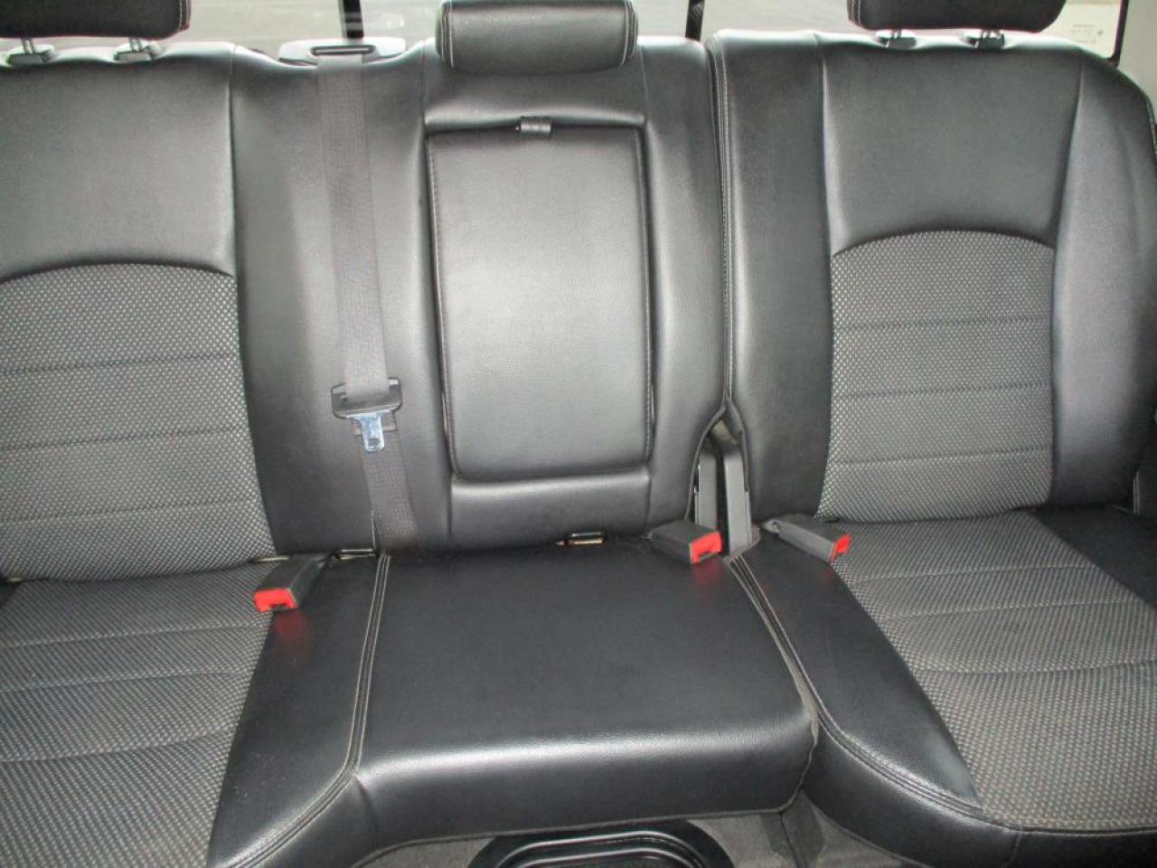 2017 RAM 1500 SPORT CREW CAB 4X4 Photo13