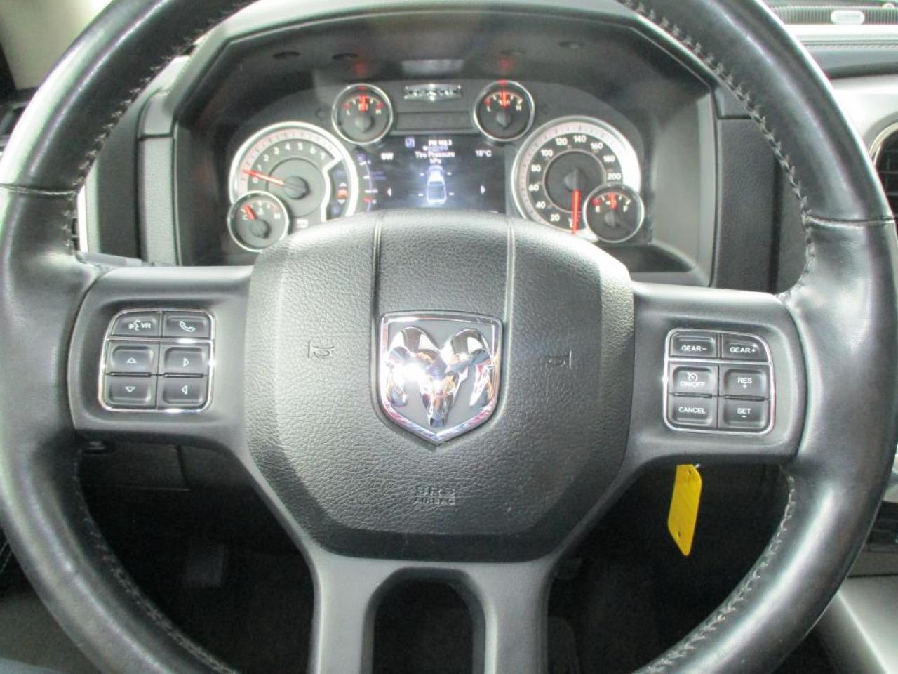 2017 RAM 1500 SPORT CREW CAB 4X4 Photo14