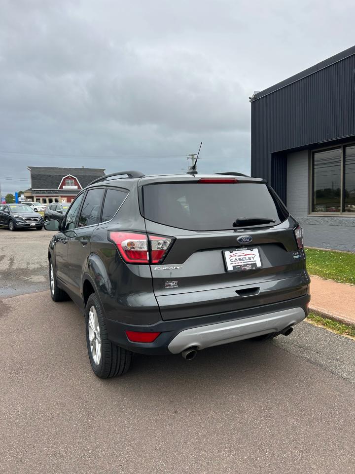 2018 Ford Escape SEL - Photo #6
