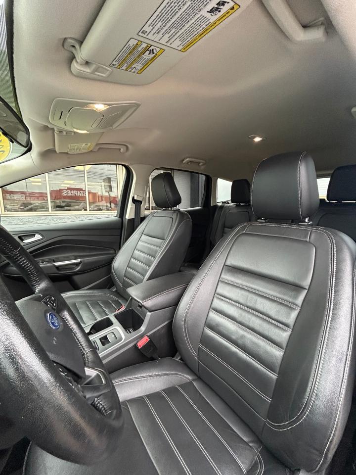 2018 Ford Escape SEL - Photo #8