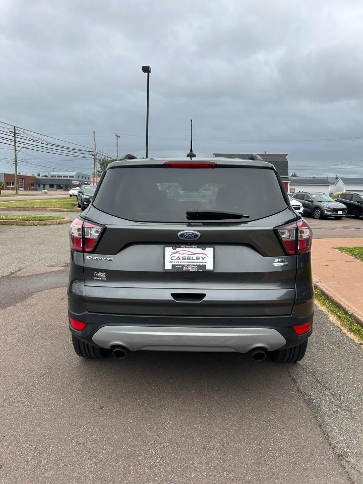 2018 Ford Escape SEL - Photo #5