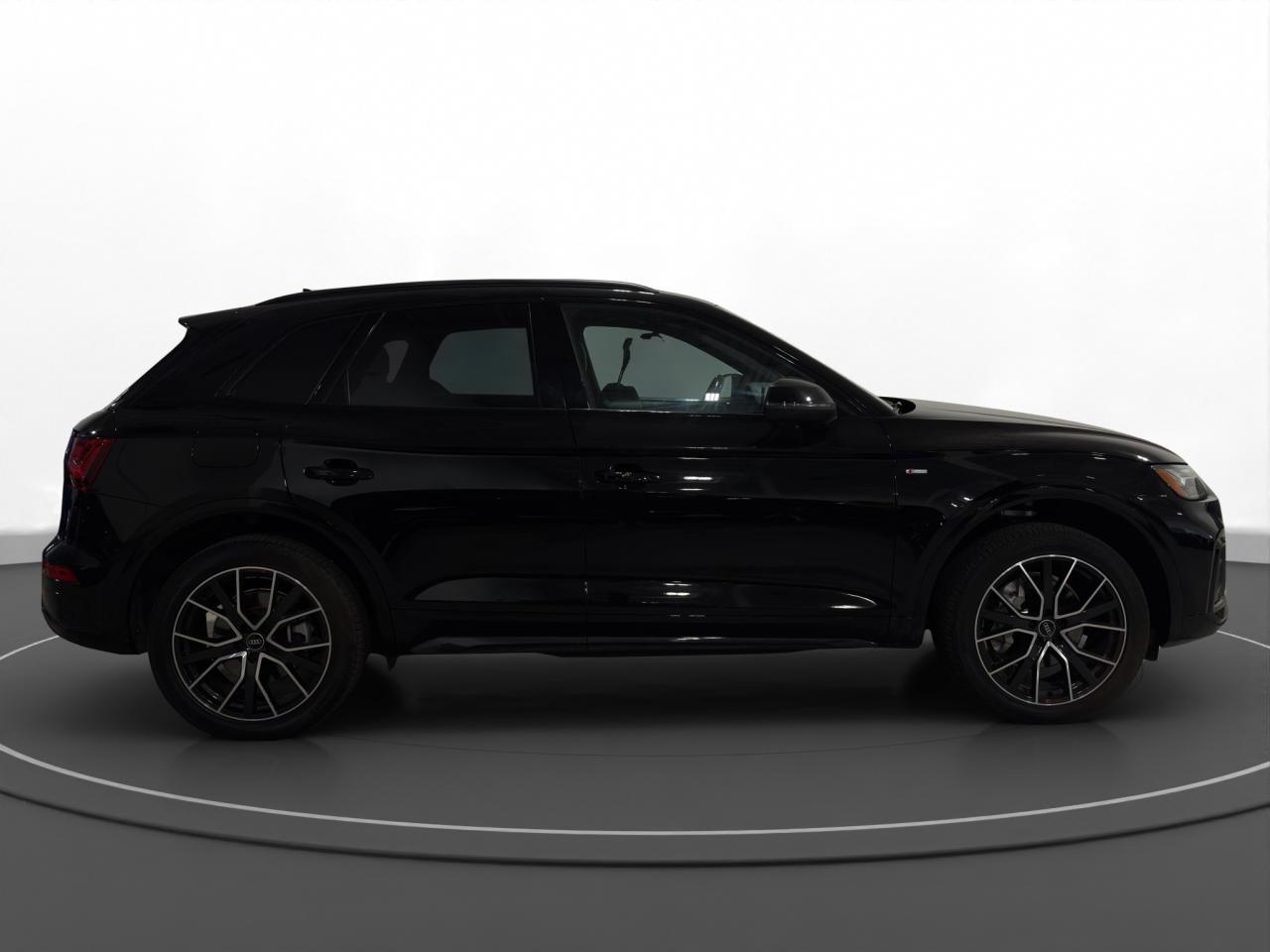 2021 Audi Q5 PROGRESSIV - Photo #4