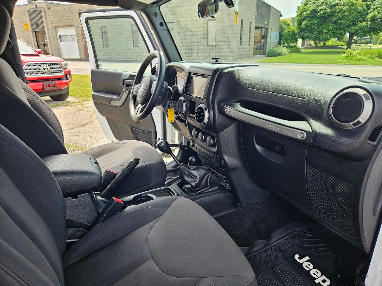 2016 Jeep Wrangler SPORT - Photo #12