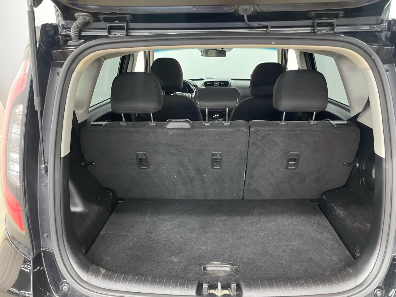 2017 Kia Soul EX Photo6