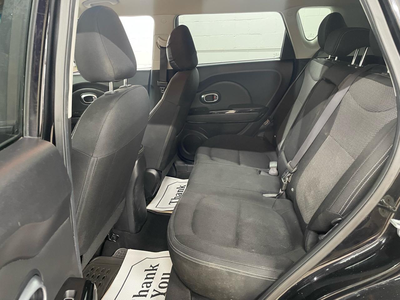 2017 Kia Soul EX Photo9