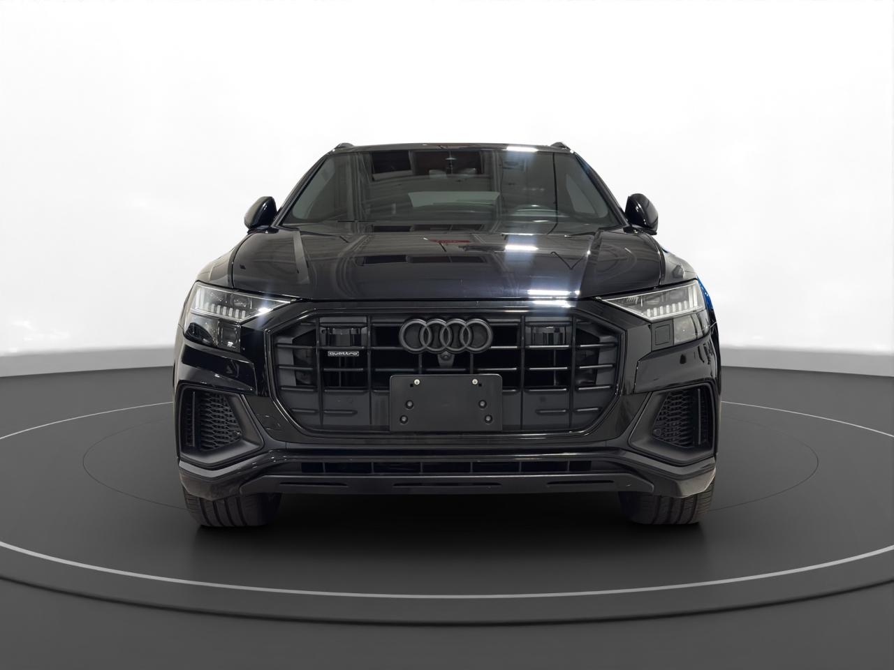 2021 Audi Q8 TECHNIK - Photo #2