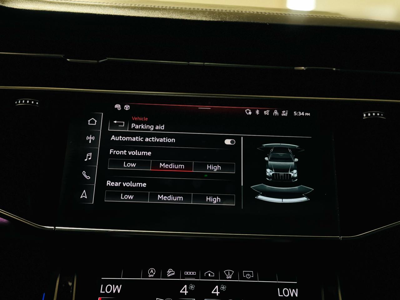 2021 Audi Q8 TECHNIK - Photo #18
