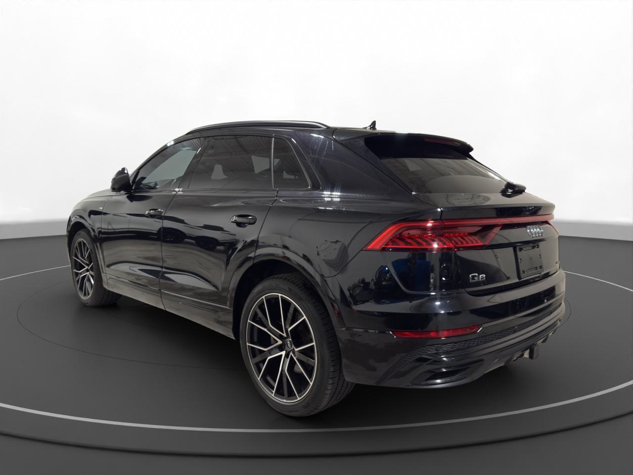 2021 Audi Q8 TECHNIK - Photo #5