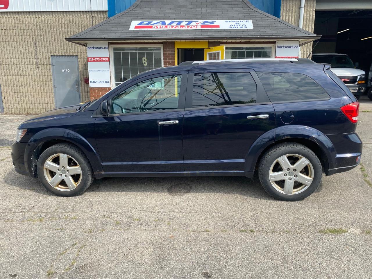 2011 Dodge Journey AWD 4dr R/T - Photo #2