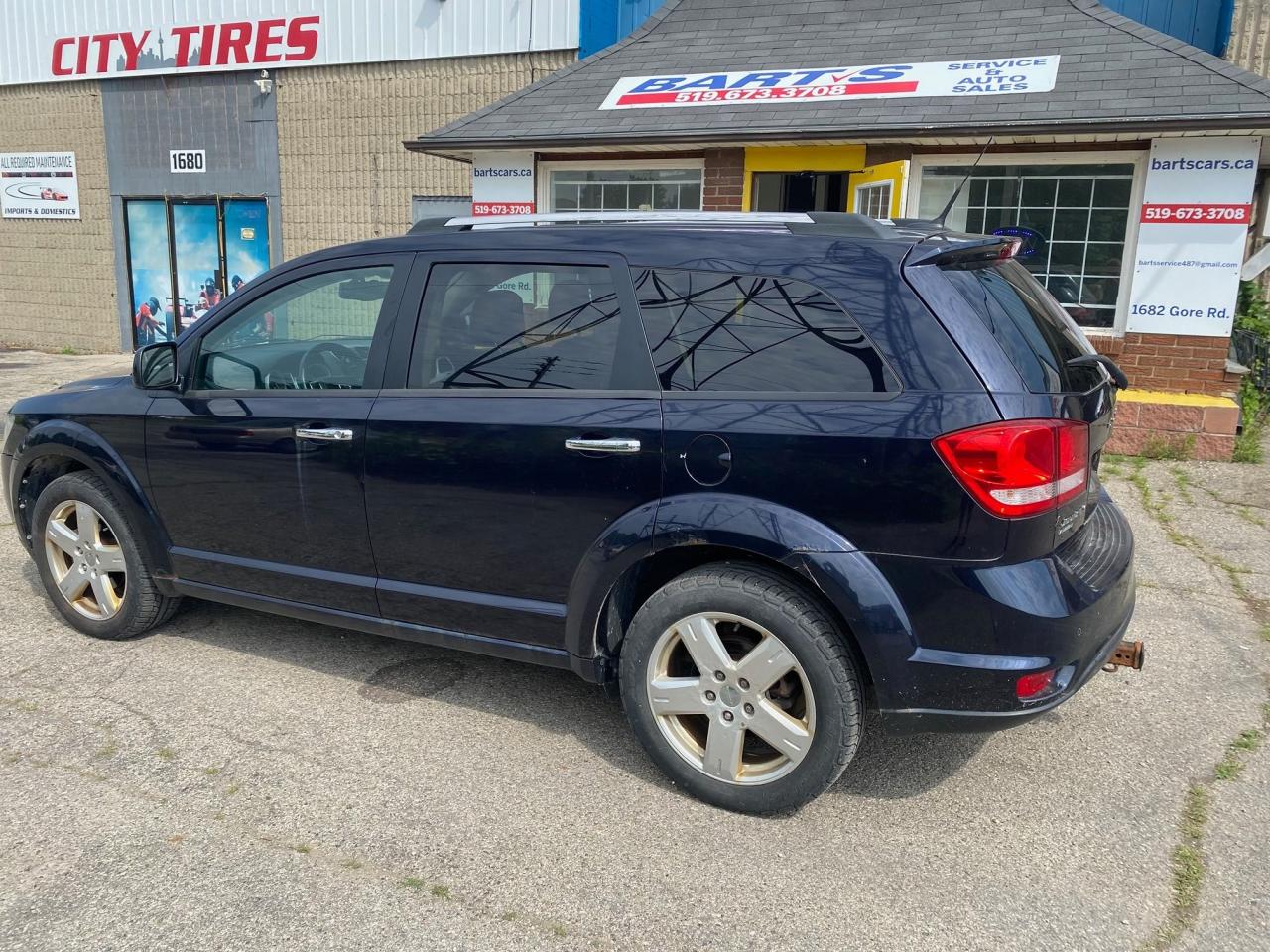 2011 Dodge Journey AWD 4dr R/T - Photo #3