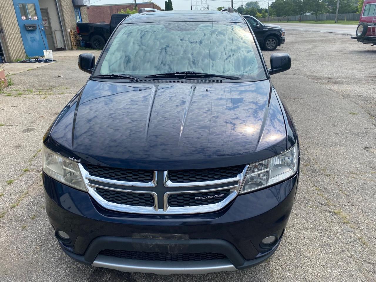 2011 Dodge Journey AWD 4dr R/T - Photo #5