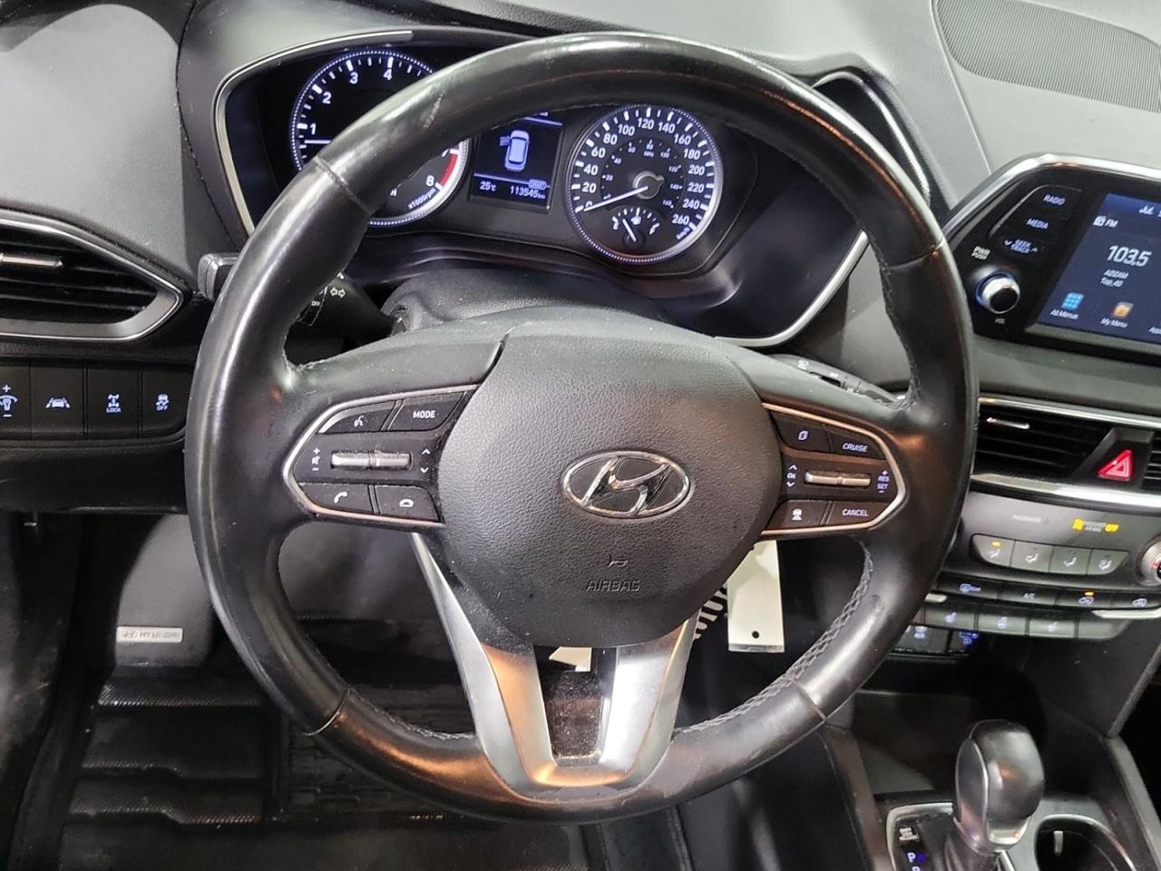 2020 Hyundai Santa Fe ESSENTIAL Photo4
