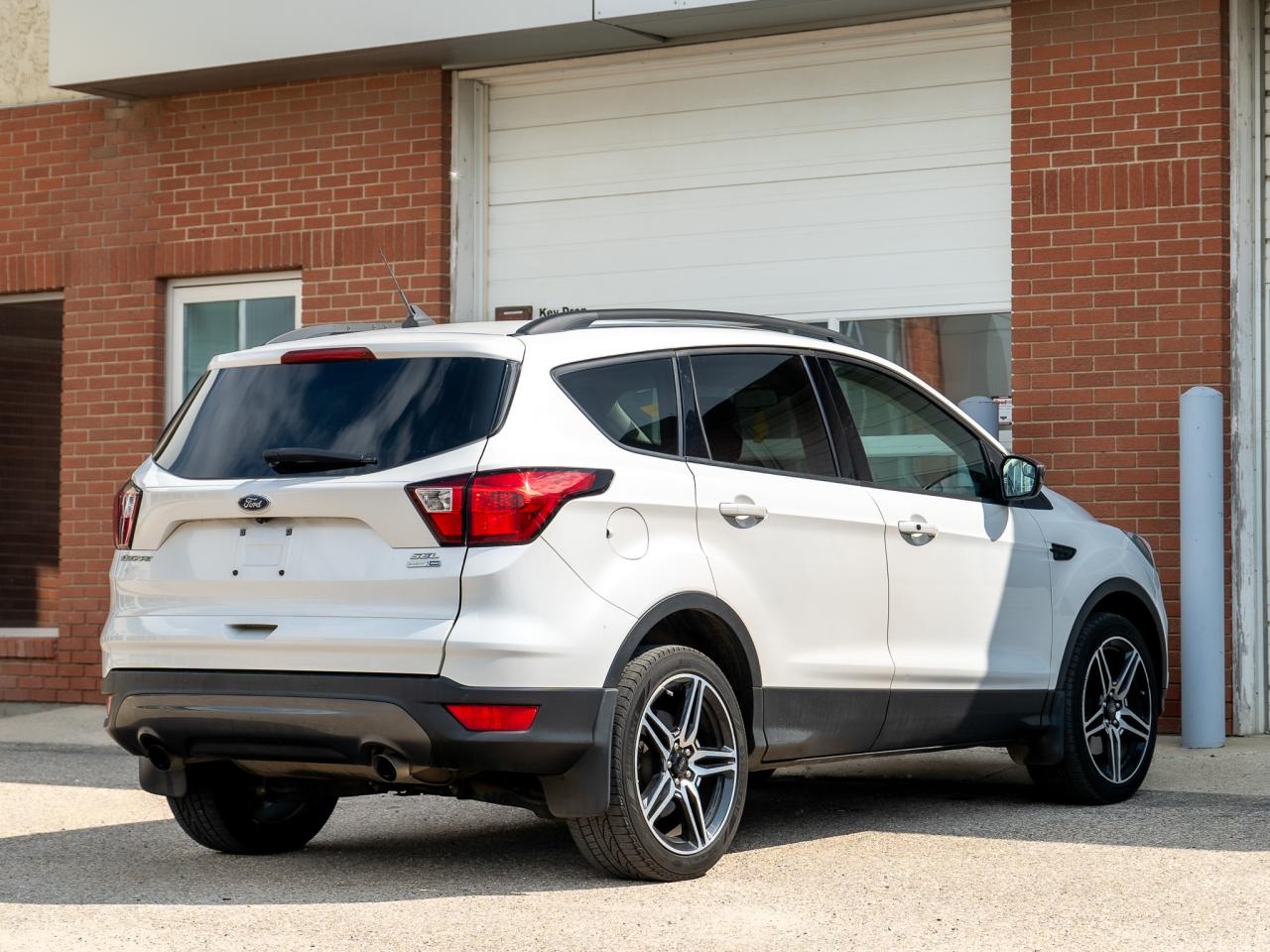 2019 Ford Escape SEL - Photo #4