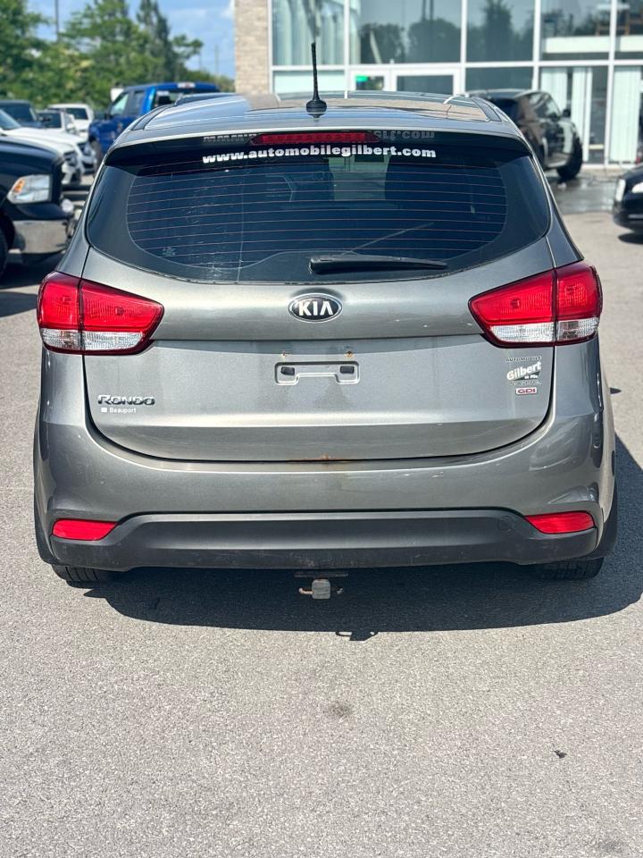 2014 Kia Rondo LX - Photo #5