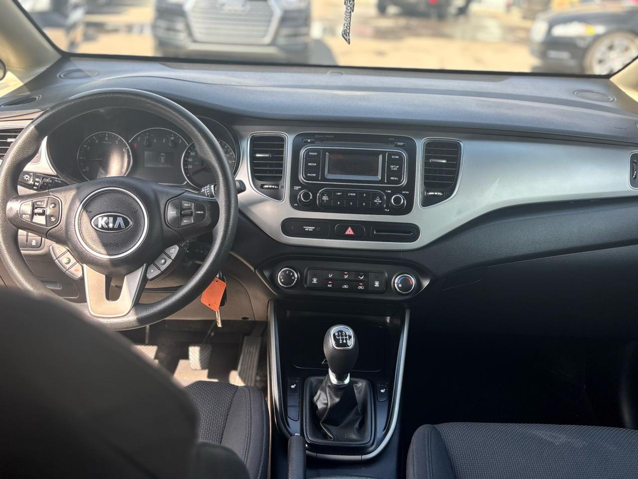 2014 Kia Rondo LX - Photo #7