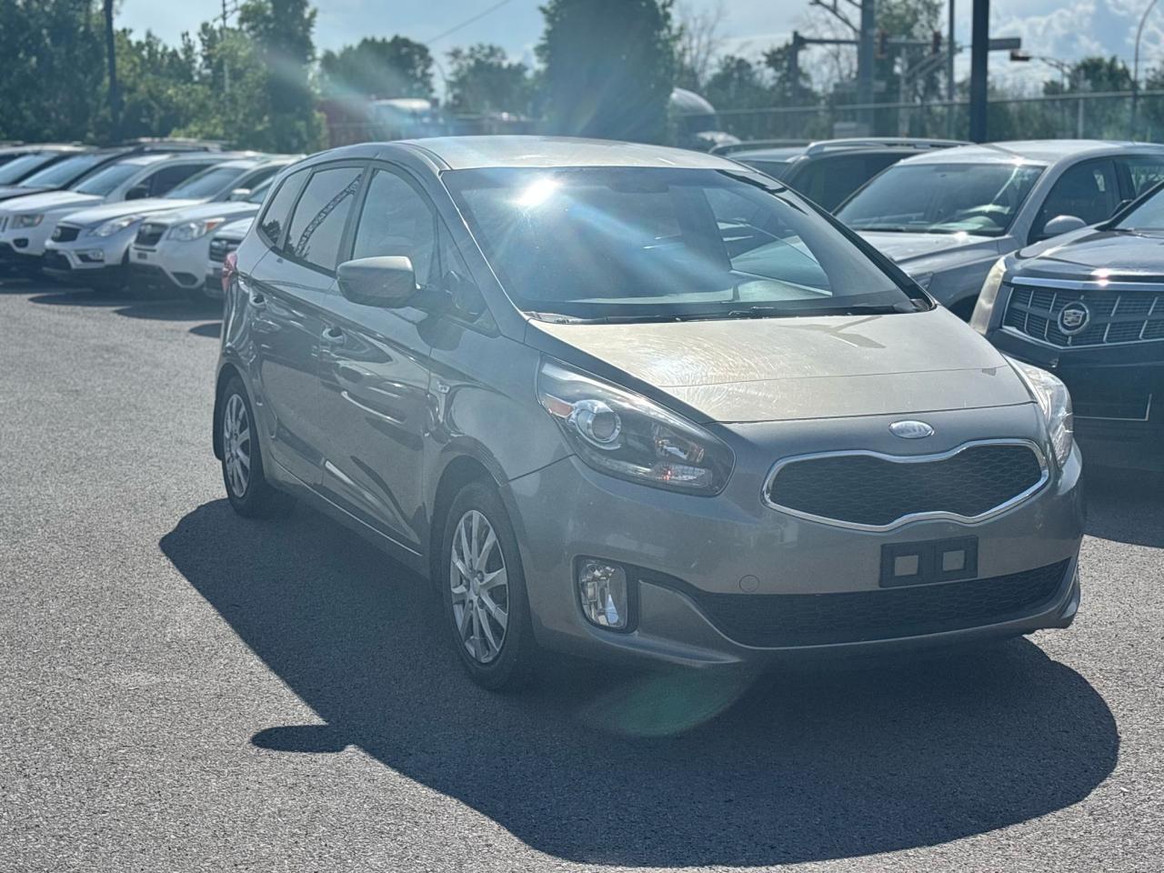 2014 Kia Rondo 