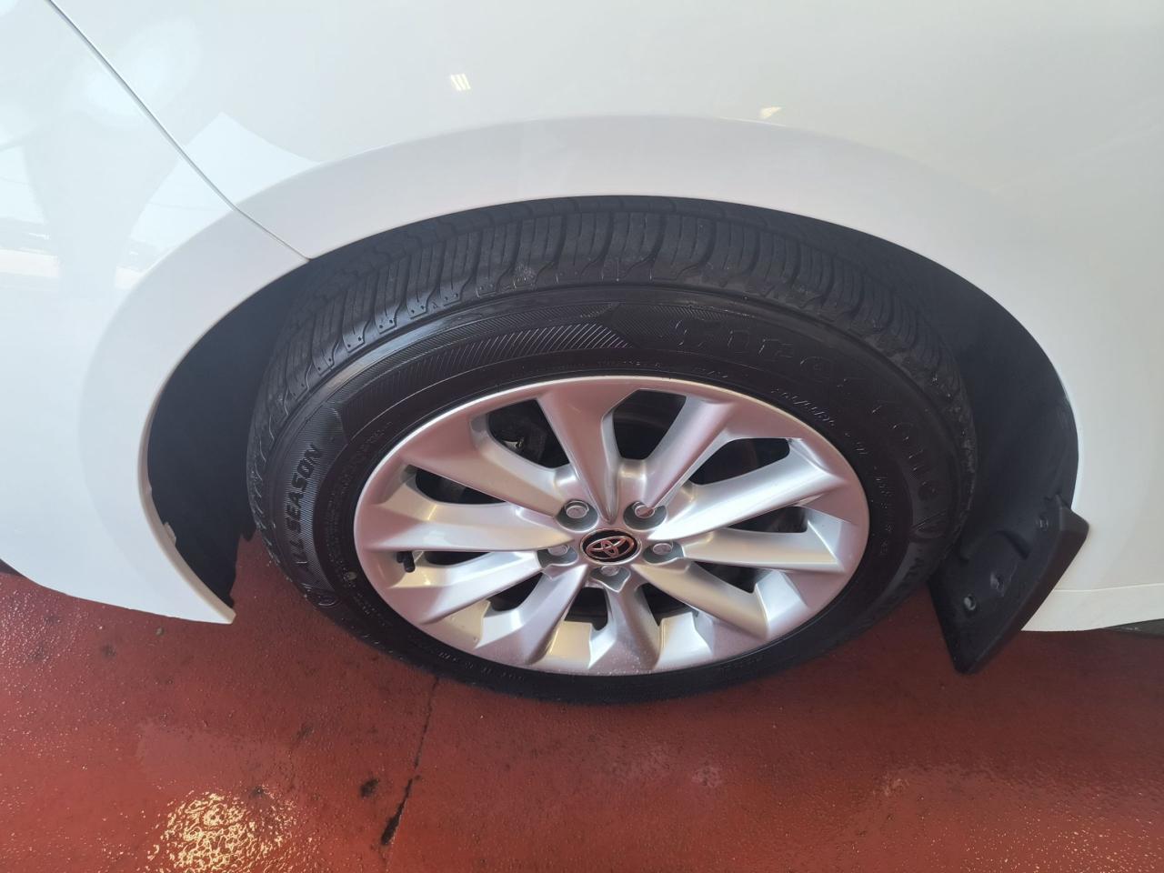2020 Toyota Corolla SE Photo0
