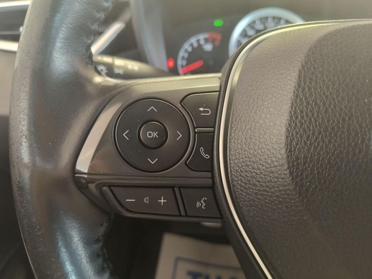 2020 Toyota Corolla SE Photo0