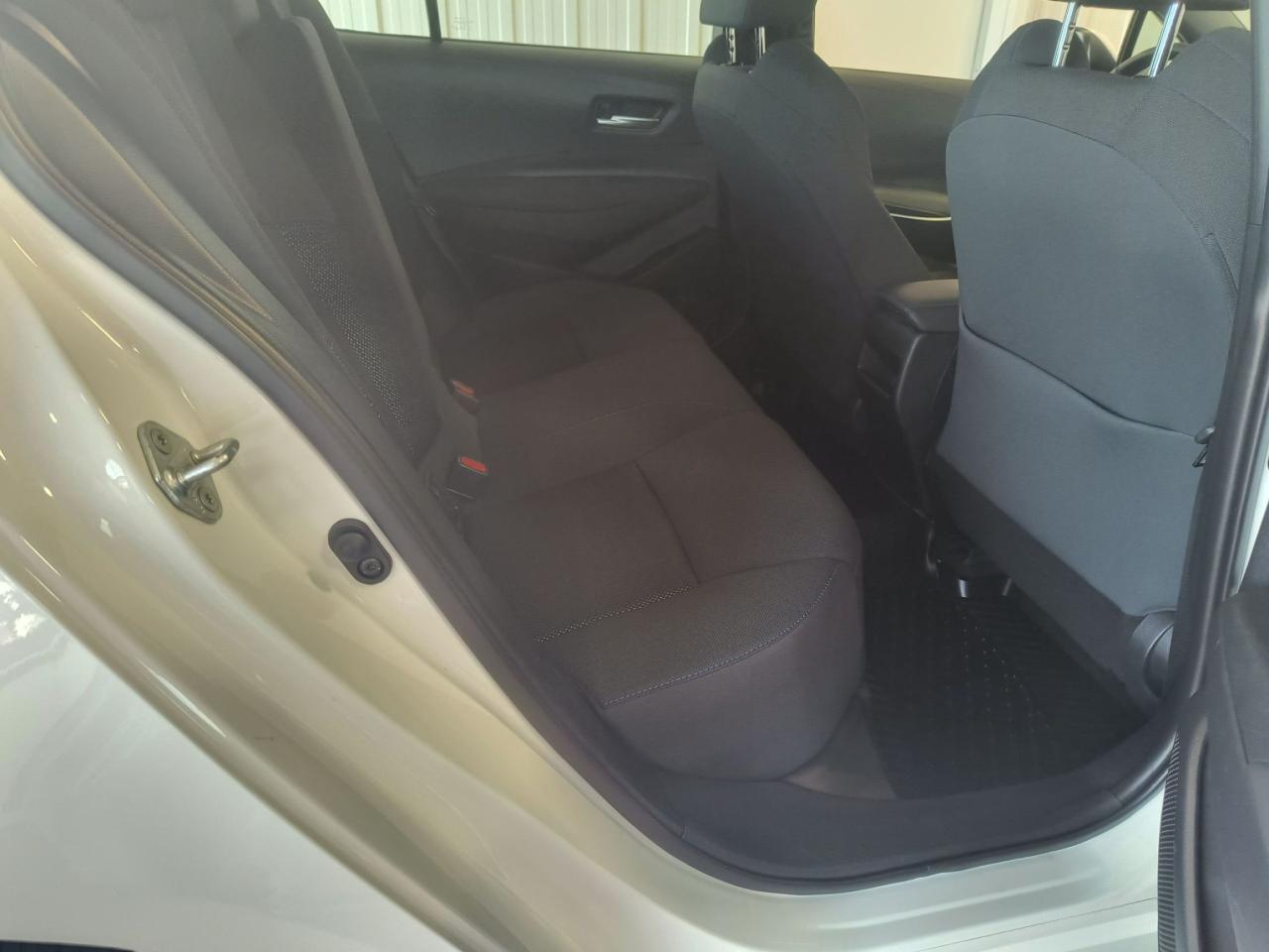 2020 Toyota Corolla SE Photo0