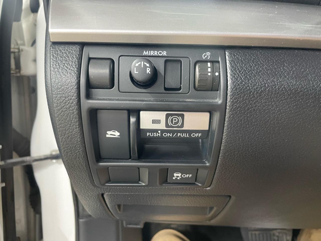 2014 Subaru Outback 4dr Wgn H4 Auto 2.5i Premium
