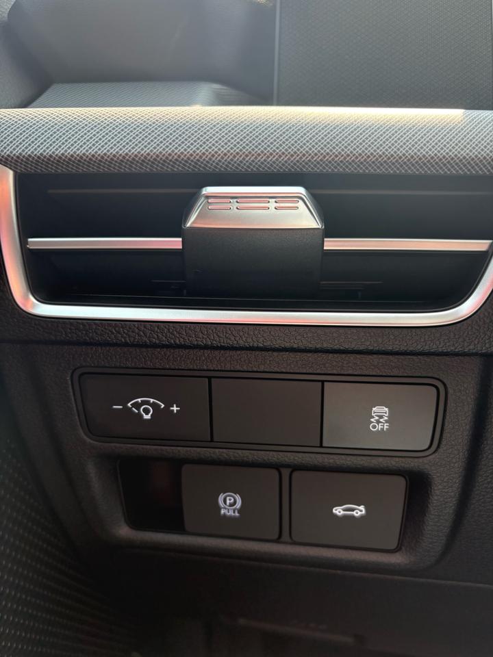 2025 Hyundai Sonata PREFERRED-TREND AWD Photo