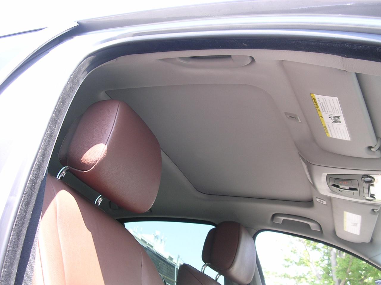 2012 BMW 5 Series 535i xDrive - Photo #11