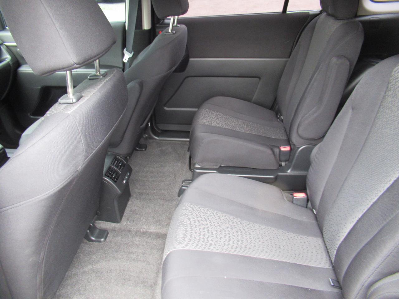 2012 Mazda MAZDA5 GS - Photo #7