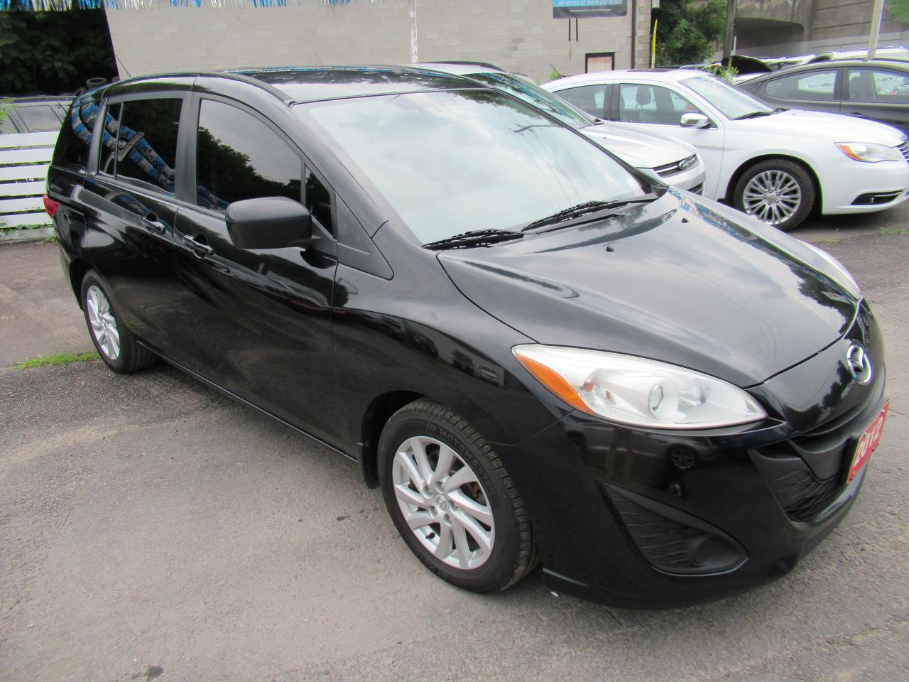 2012 Mazda MAZDA5 GS - Photo #2
